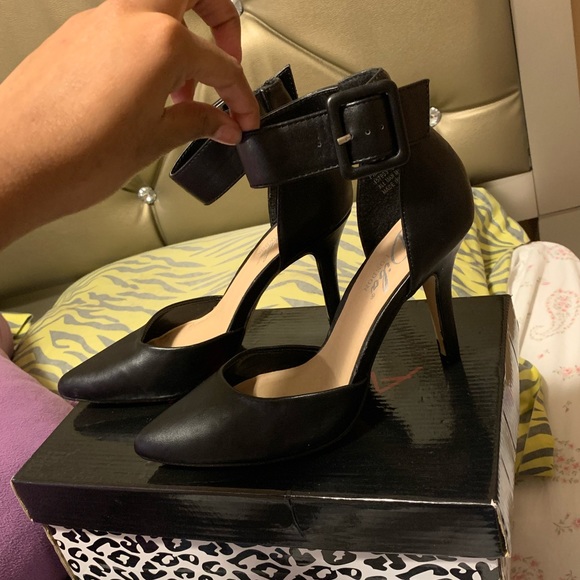 Diba London Pointed Toe Heels - Picture 2 of 4